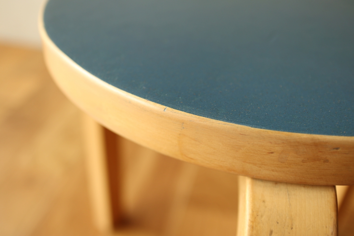 Stool 60 3本脚 Paimio 90 Years | パイミオカラー | Artek